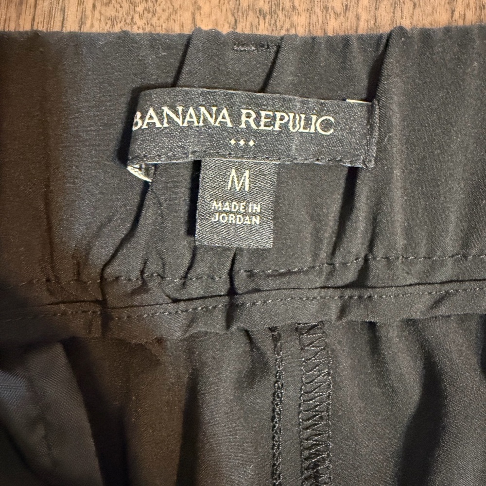 Banana Republic Women's Black Cargo Pants - Picture 3 of 5